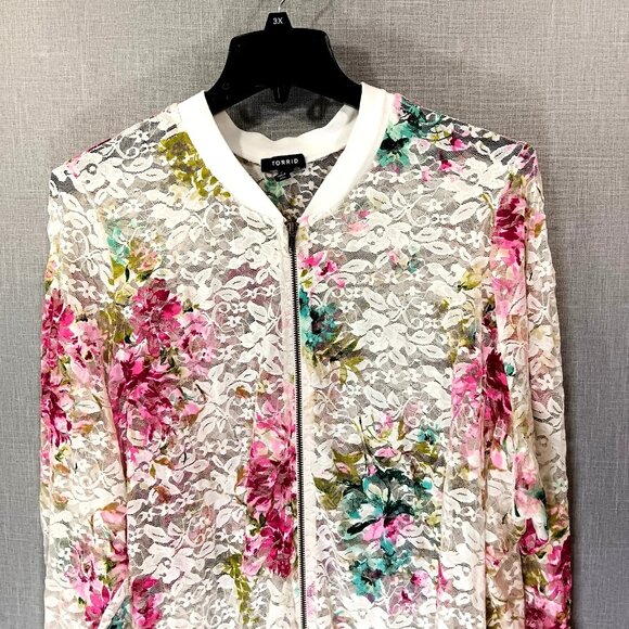 torrid floral lace bomber jacket Full zip sheer pink white Plus Size 4X Cottage - Picture 3 of 8